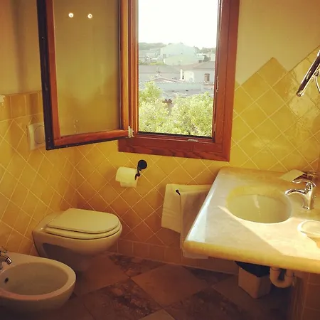 Hotel San Pantaleo 3* סן פנטלאו