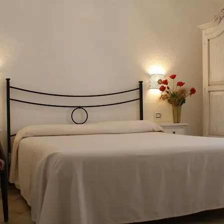 Hotel San Pantaleo Otel San Pantaleo